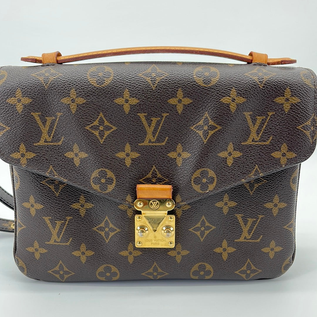 Louis Vuitton Pochette Metis Bags
