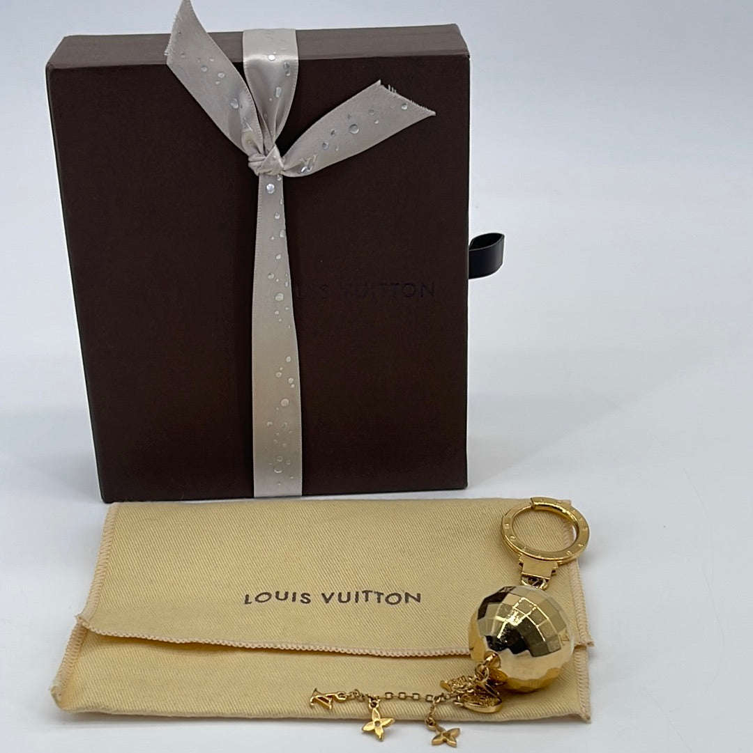 082623 SNEAK PEEK Preloved Louis Vuitton Fleur de Monogram Bag Charm ( –  KimmieBBags LLC