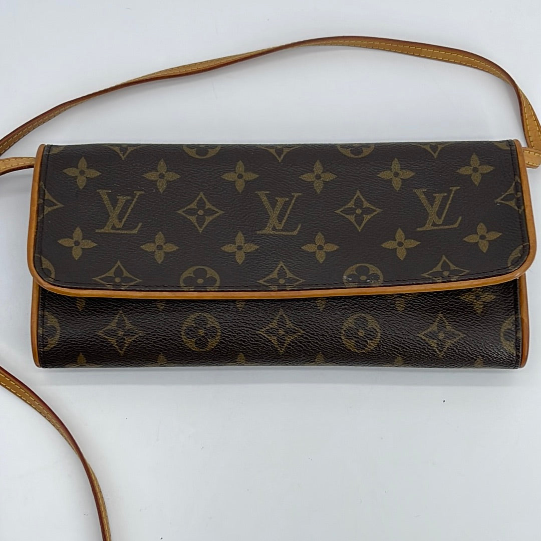 Louis Vuitton Preloved Pochette Twin GM Monogram Crossbody Bag