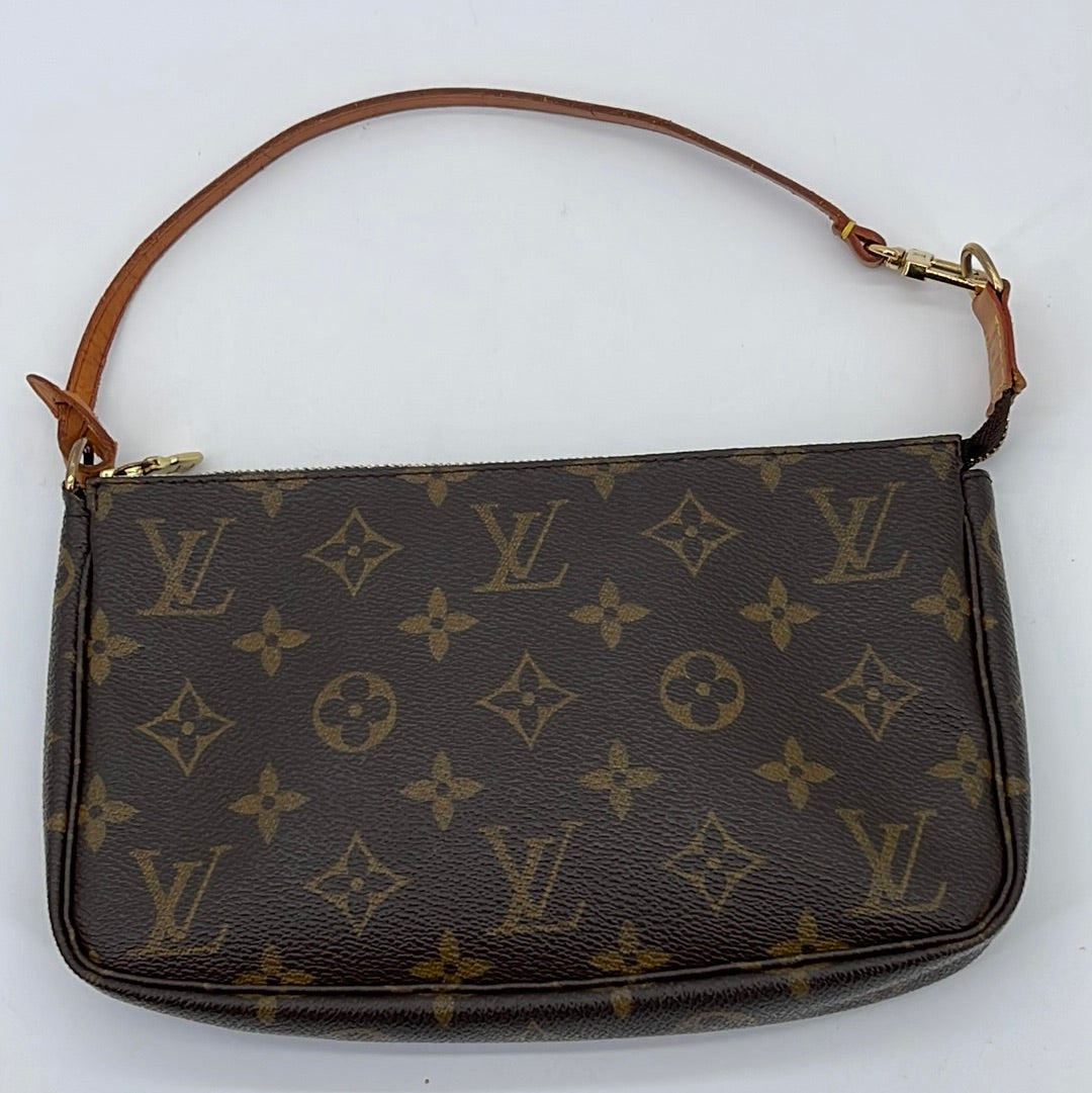 Louis Vuitton Women's Accessories for sale