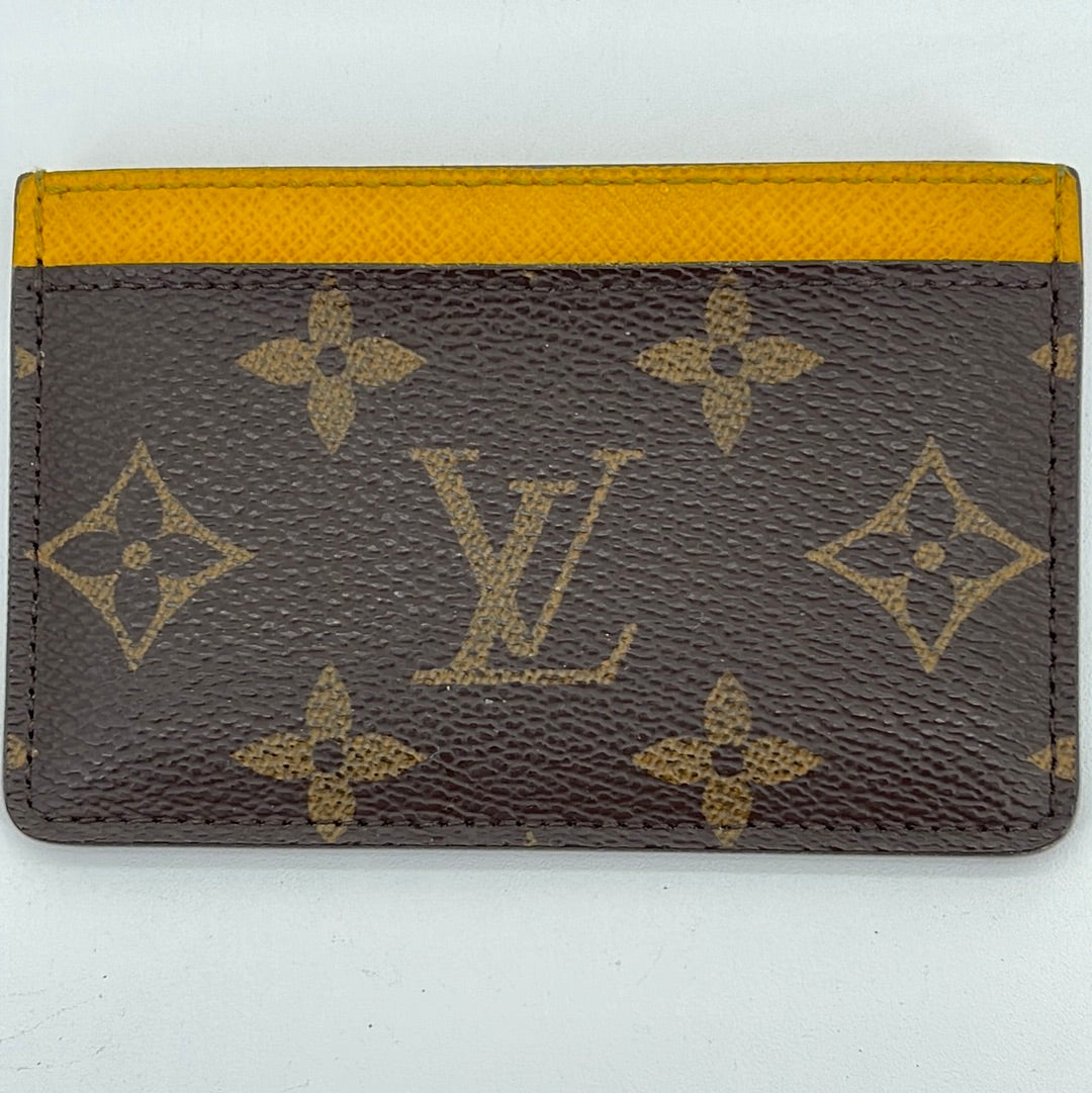 PRELOVED Louis Vuitton Monogram Canvas Card Case CA4174 042823 –  KimmieBBags LLC