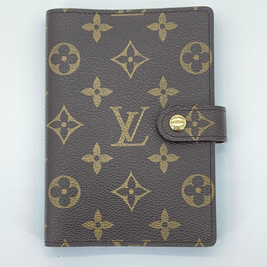 Louis Vuitton, Bags, Authentic Louis Vuitton Passport Holder Agenda Pm