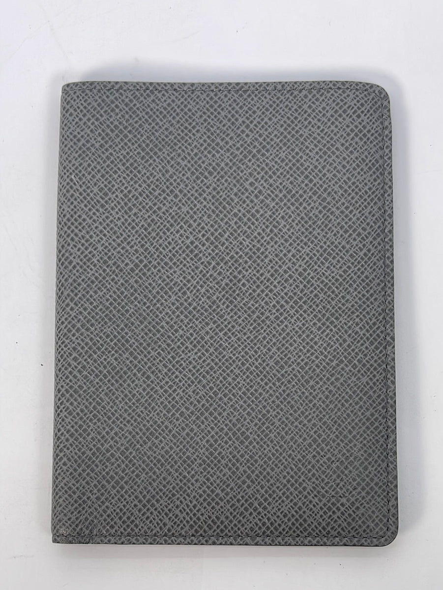 Preloved Vintage Louis Vuitton Monogram Taiga Gray Passport Case Cover –  KimmieBBags LLC