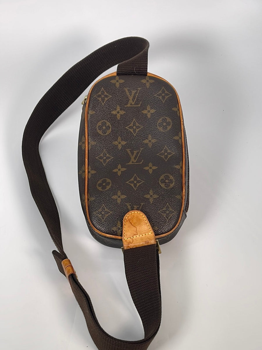 Vintage Louis Vuitton Pochette Gange Monogram Crossbody Shoulder Bag CA0023  031523