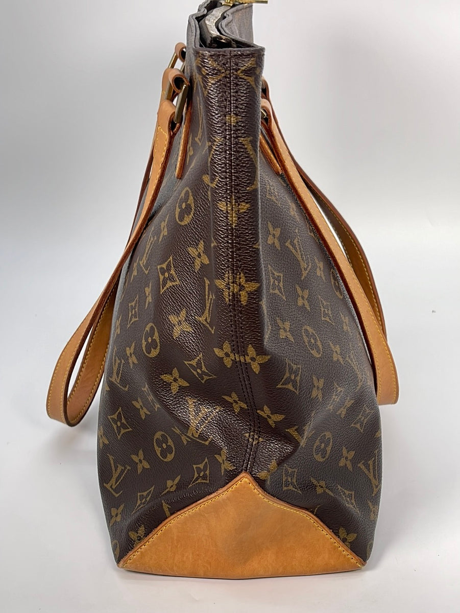 Check out this beautiful Louis Vuitton Cabas Mezzo @kluxybags