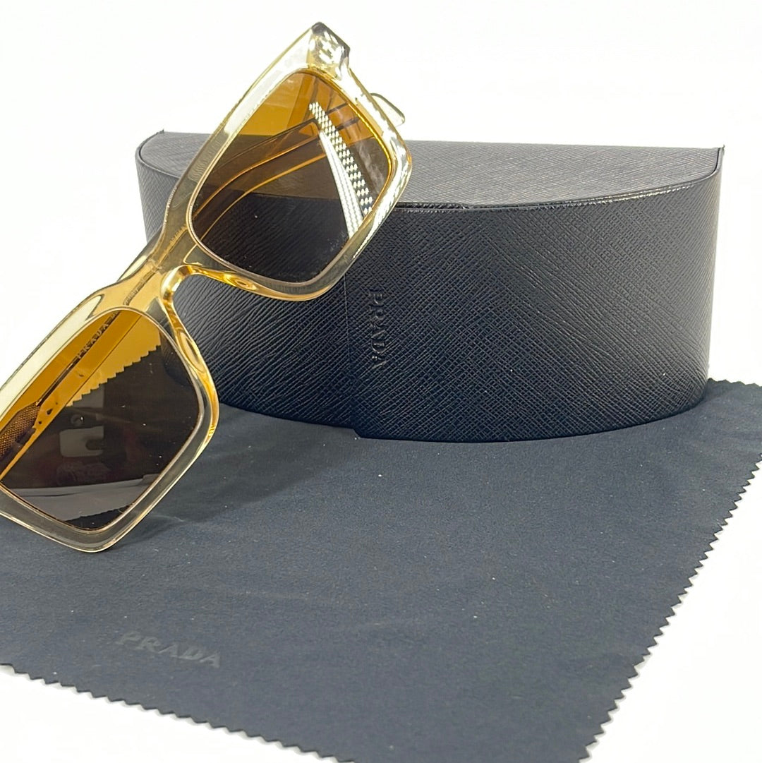 Preloved Prada Tan Sunglasses with Cloth and Case 158 041923  display picture 3