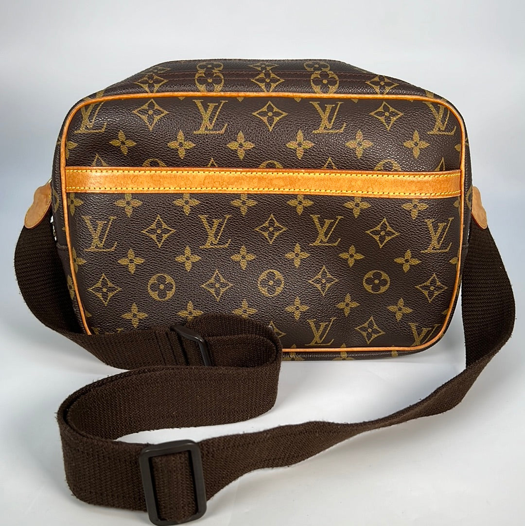 Vintage Louis Vuitton Monogram Reporter PM Crossbody Bag SP0061 032423 –  KimmieBBags LLC