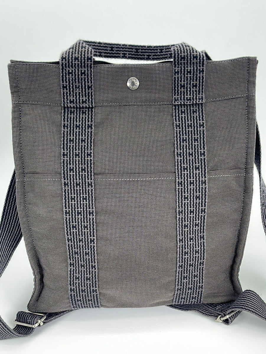 Preloved Hermes Gray Canvas Herline BackPack BRBJ7TD 031523  display picture 3