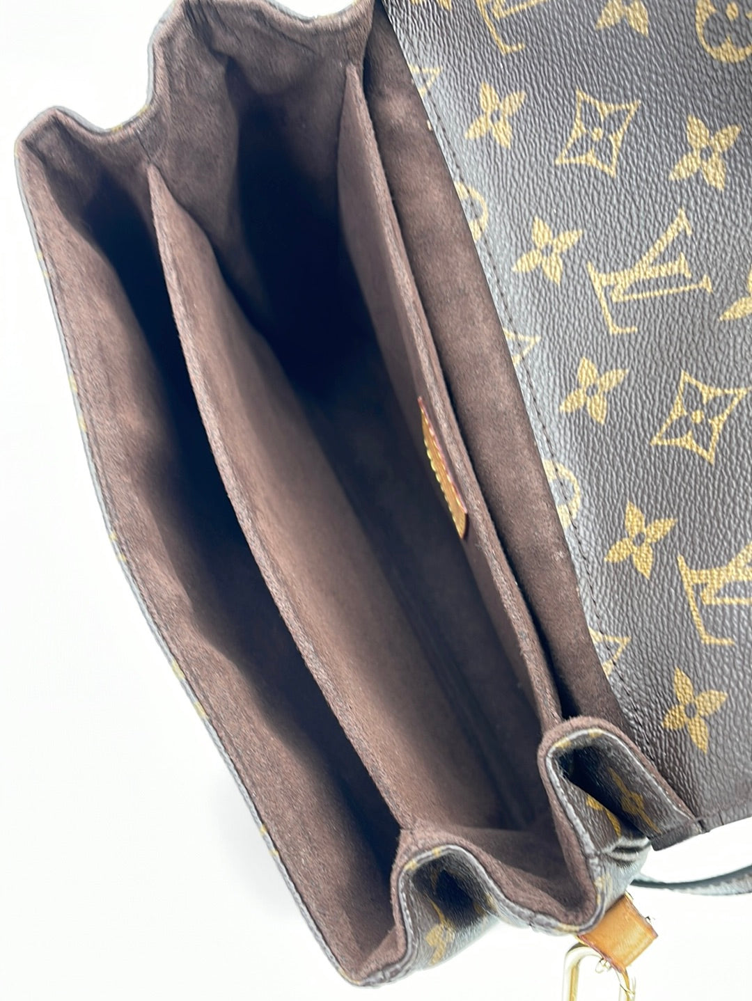 Preloved Louis Vuitton Pochette Metis Reverse Monogram Canvas Bag