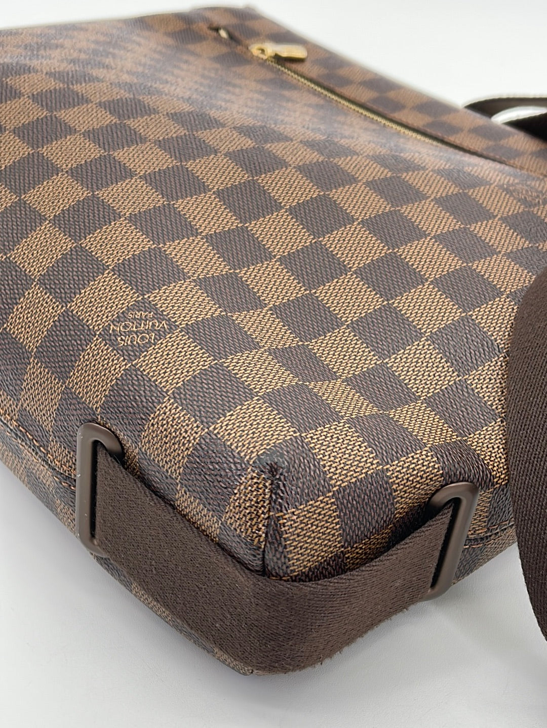 Louis Vuitton Damier Ebene Brooklyn GM Crossbody Bag