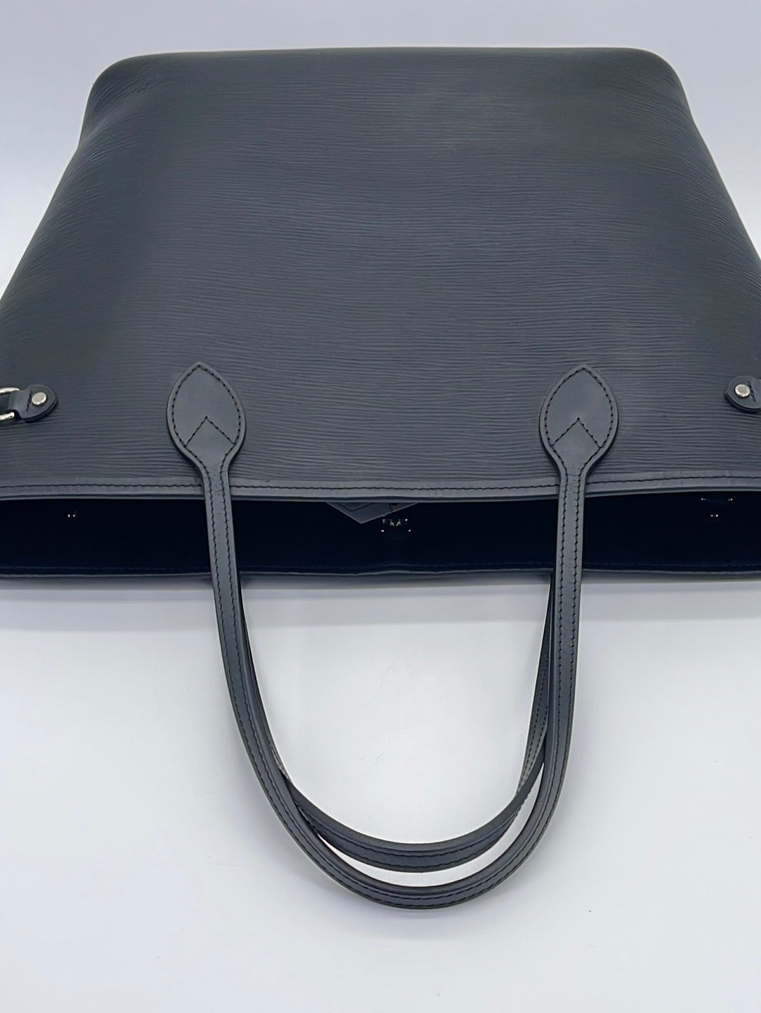 Louis Vuitton Epi Leather Neverfull – LuxuryPromise