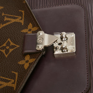 Louis Vuitton Porte Monnaie Coeur Burgundy Patent Leather Wallet (Pre- –  Bluefly