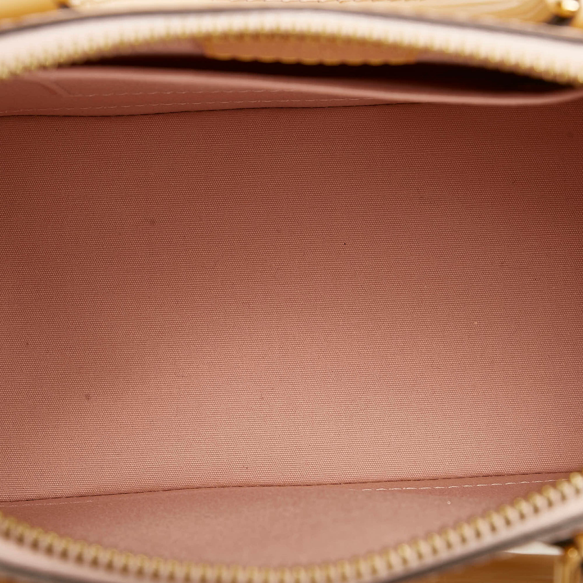 Louis Vuitton Alma Handbag 396021