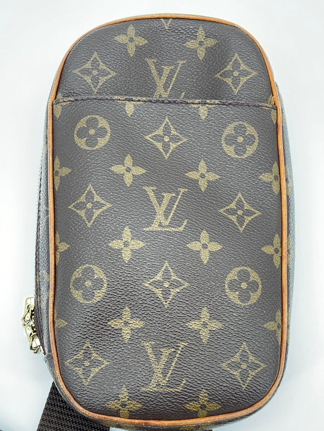 Preloved Louis Vuitton Monogram Geronimos Waist Bum Body Bag CA1000 10 –  KimmieBBags LLC