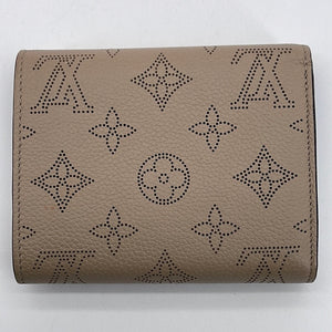 Preloved Louis Vuitton Beige Mahina Leather Iris Compact Wallet R98MJ74 040924 P