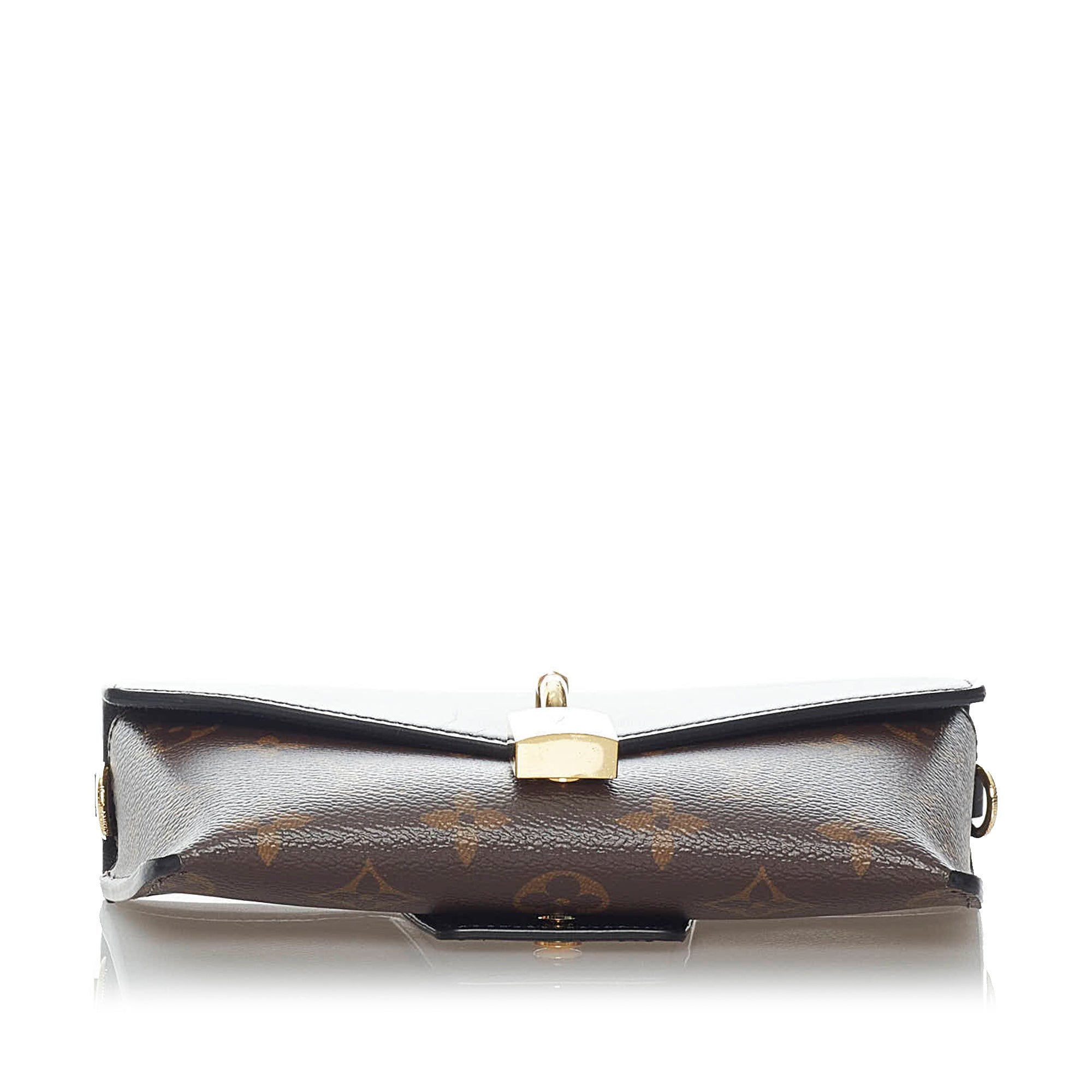 Carrying strap and three padlocks, Louis Vuitton. Light …