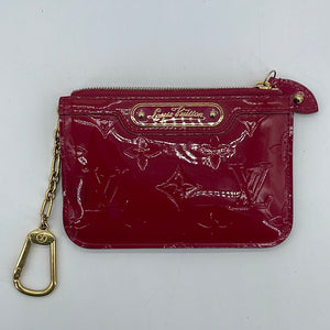 Preloved Louis Vuitton Red Vernis Monogram Coin Wallet Pouch (K) CA4162 020524
