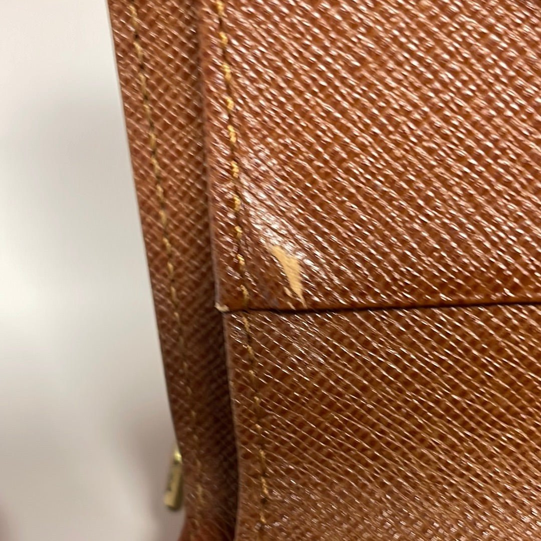 Preloved Louis Vuitton Monogram Compact Zippy Wallet CA0093 080223 –  KimmieBBags LLC
