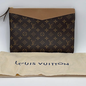 Preloved Louis Vuitton Monogram Leather Daily Pouch TN1138 110723 –  KimmieBBags LLC