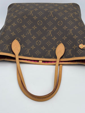 Louis Vuitton Monogram Neverfull MM Tote Bag (red interior