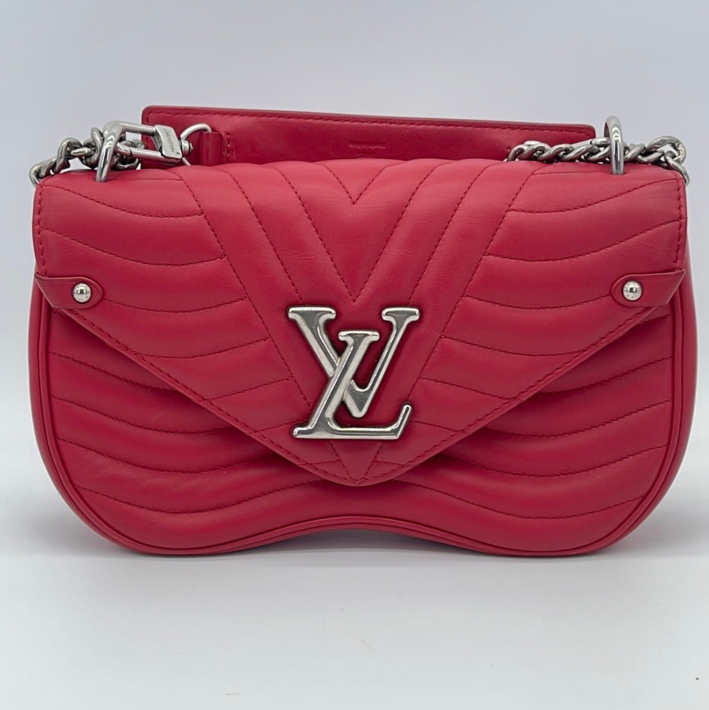 Preloved Louis Vuitton Red Quilted Leather New Wave Chain MM Bag CB362KK 032224
