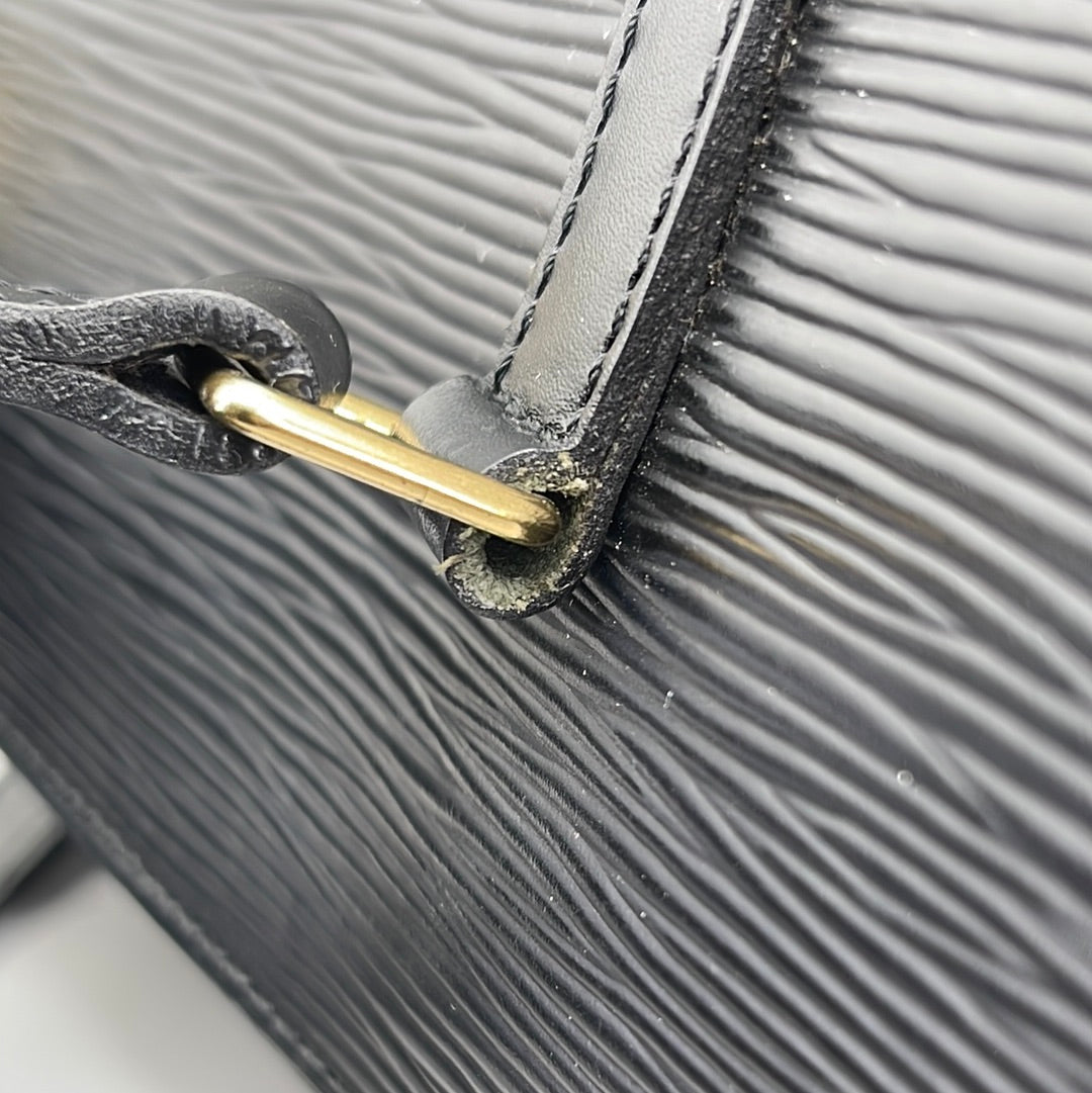 Preloved Louis Vuitton Black Epi Soulfflot Shoulder Bag and Mini Set T2JKXQY 050124 H