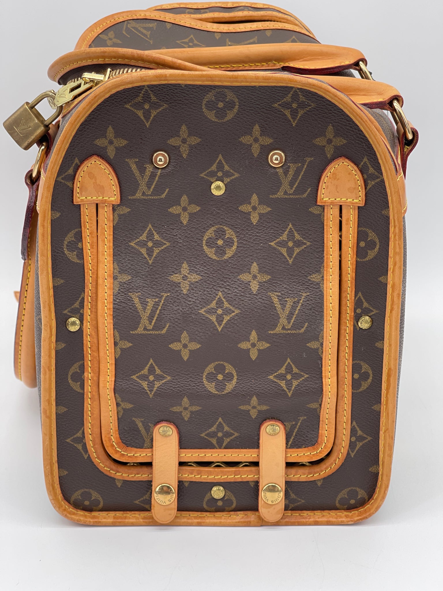 louis vuitton backpack for dog Preloved Louis Vuitton Bag Monogram Pet Carrier. WGXKBV2 091124 P – KimmieBBags LLC