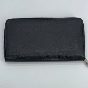 LOUIS VUITTON Taiga Leather Pocket Organizer Zippy Wallet Black