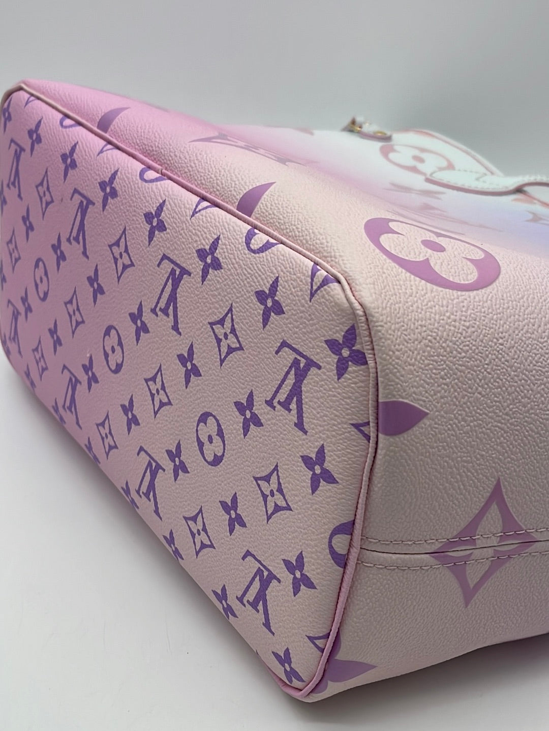 GIFTABLE Preloved LIMITED EDITION Louis Vuitton Sunrise Pastel Giant Monogram Canvas MM Neverfull Tote XGXMHBM 080923 $200 OFF