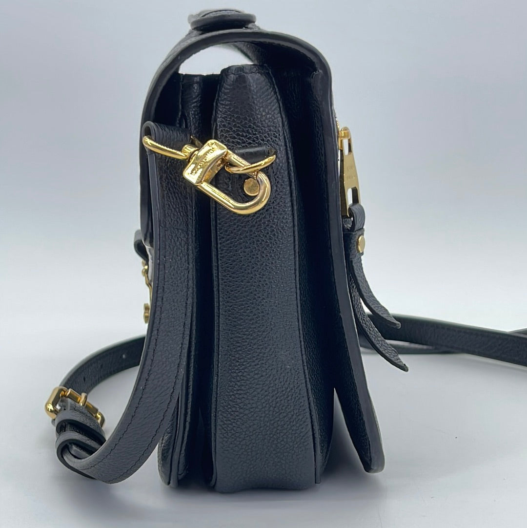 Louis Vuitton Pochette Metis Black Empreinte Leather, Gold Hardware,  Preowned in Dustbag MA001 - Julia Rose Boston