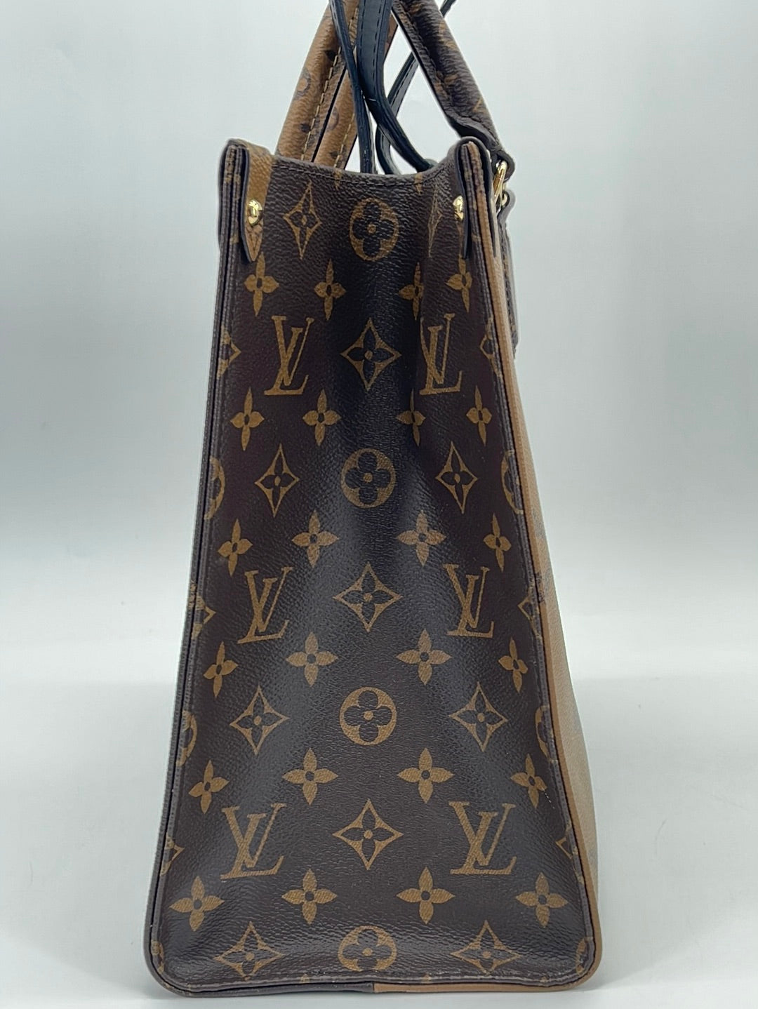 PRELOVED Louis Vuitton Giant Reverse Monogram OnTheGo MM Tote SD4200 102423