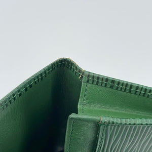 Preloved Louis Vuitton Porte Yen 3 Cartes Green Epi Bifold Wallet (K) LO0922 020524