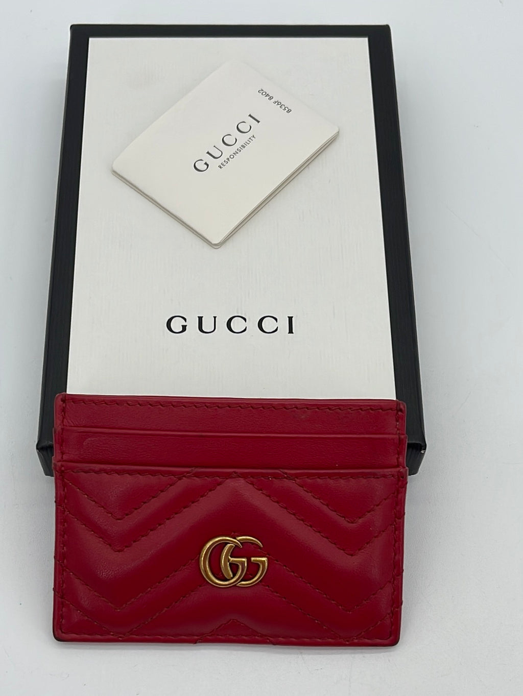 GIFTABLE PRELOVED Gucci GG Marmont Red Matelasse Leather Card Holder 443127203887 111423