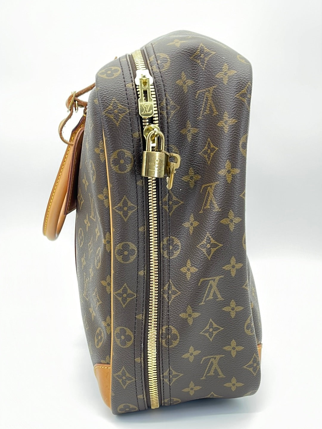 Louis Vuitton The Sirius Travel Bag Charm Key Chain – Chic