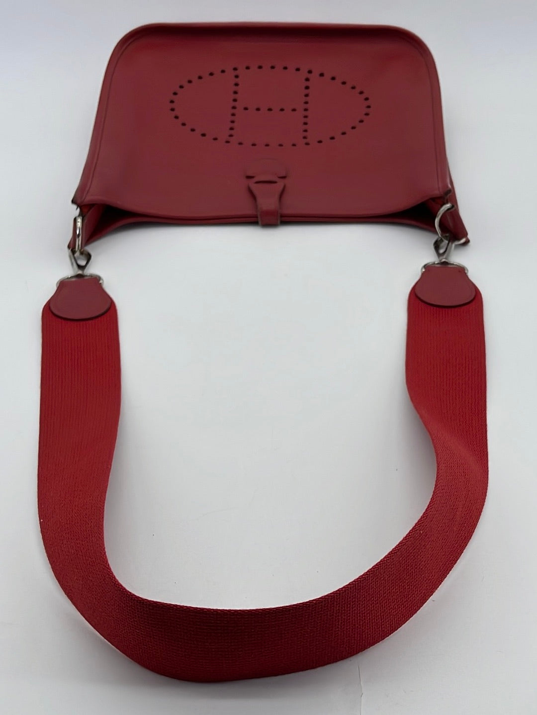 Hermes Evelyne II Leather Ardennes Shoulder Bag (Authentic) Red