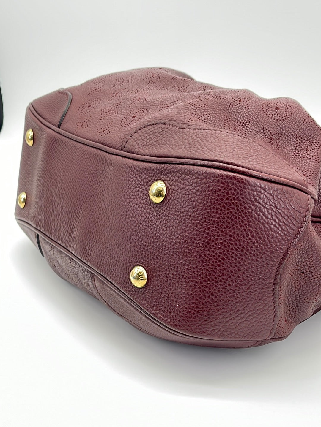 Preloved Louis Vuitton Bordeaux Monogram Mahina Leather Bag AR4059 082323