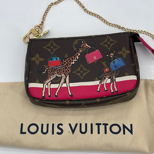 PRELOVED Limited Edition Louis Vuitton Monogram Mini Giraffe Accessori –  KimmieBBags LLC