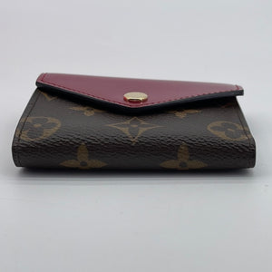 PRELOVED Louis Vuitton Monogram Canvas and Berry Leather Zoe Wallet QGCGC3Y 040924 P