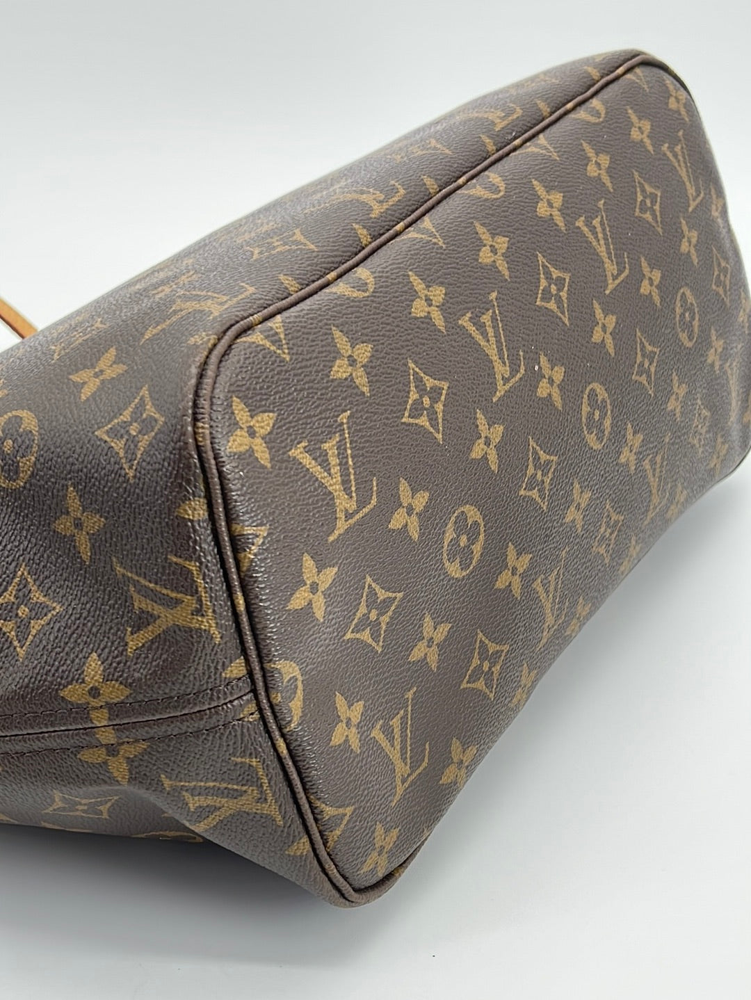 2015 Louis Vuitton Monogram Neverfull MM Shoulder Bag + POUCH $2030+TAX