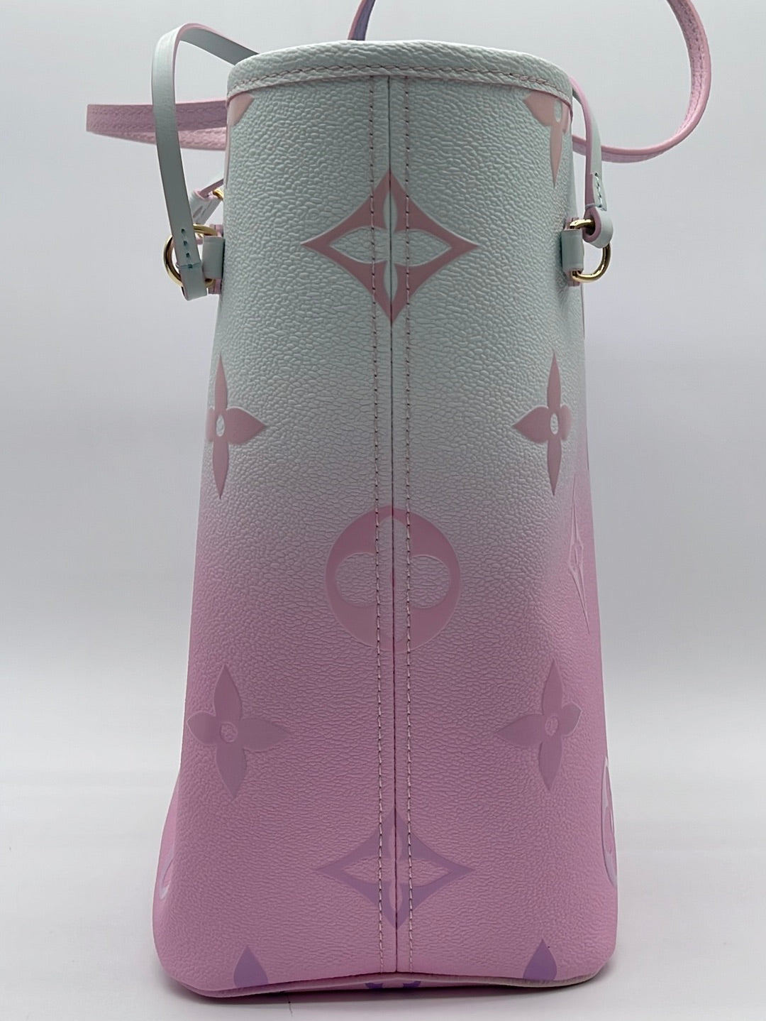 GIFTABLE Preloved LIMITED EDITION Louis Vuitton Sunrise Pastel Giant Monogram Canvas MM Neverfull Tote XGXMHBM 080923 $200 OFF