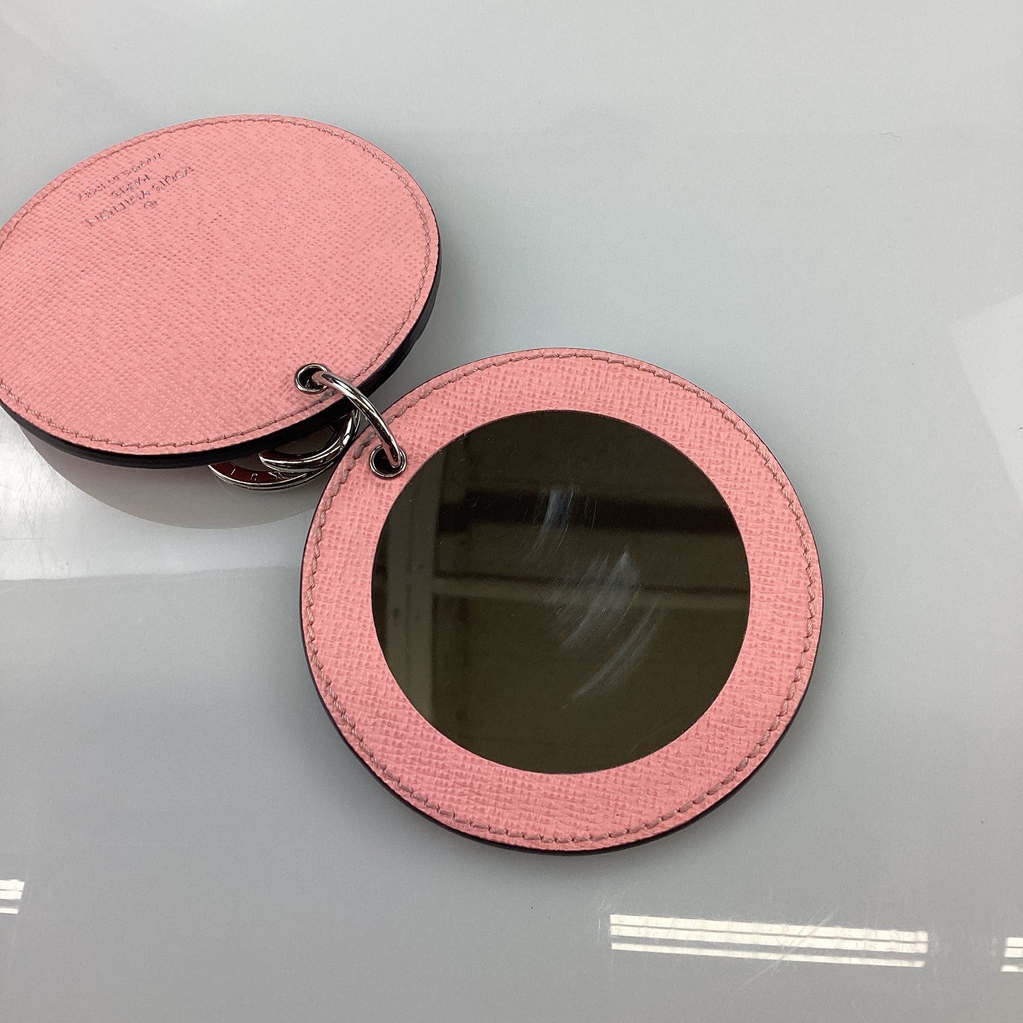 Preloved Louis Vuitton Pink Epi Round Illustre Key C637Q42 042624B