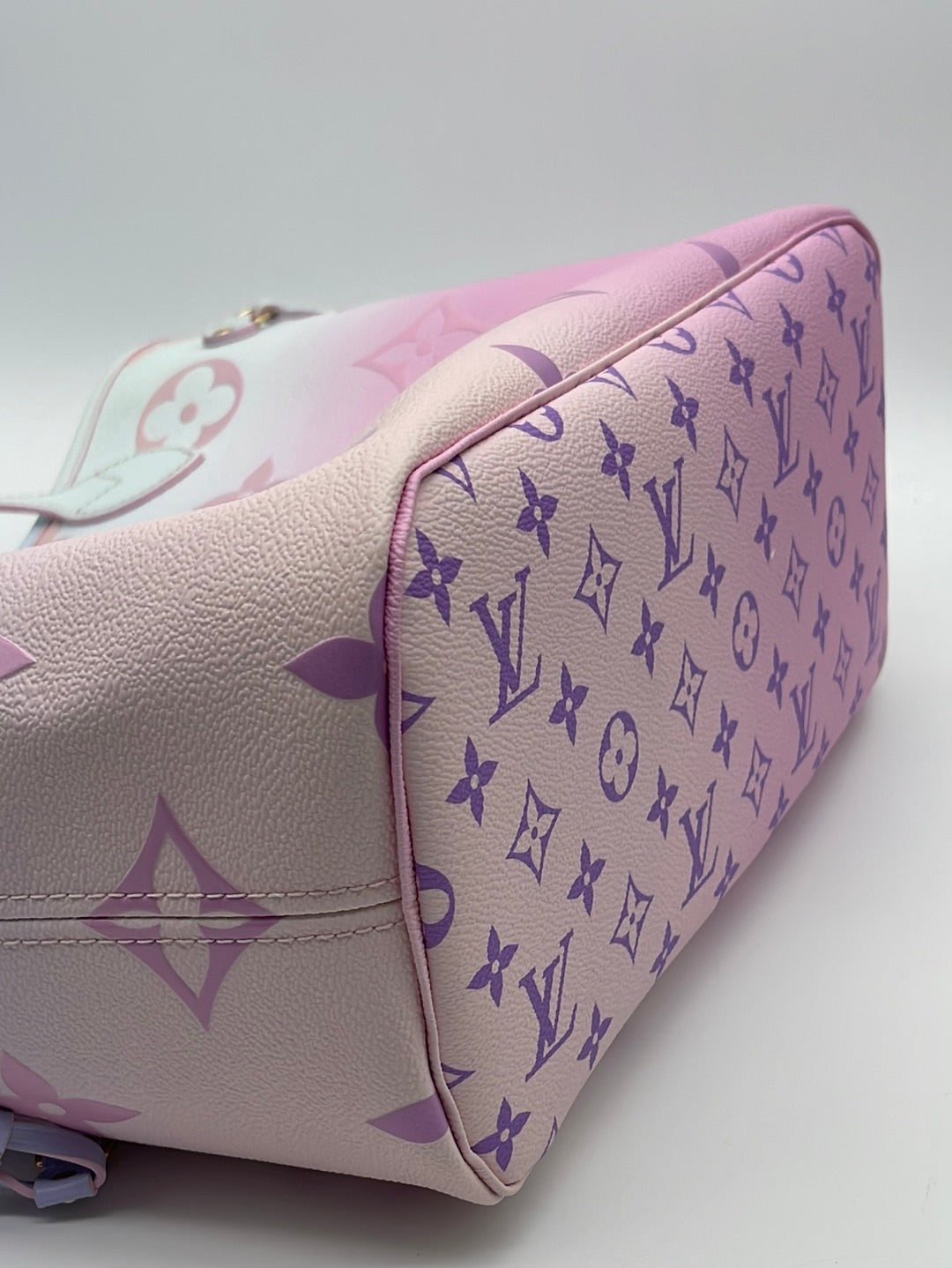 GIFTABLE Preloved LIMITED EDITION Louis Vuitton Sunrise Pastel Giant Monogram Canvas MM Neverfull Tote XGXMHBM 080923 $200 OFF