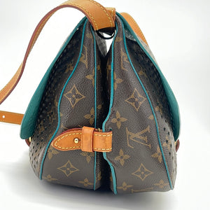 Authentic Louis Vuitton Crossbody Bag Saumur 30 Monogram Used LV
