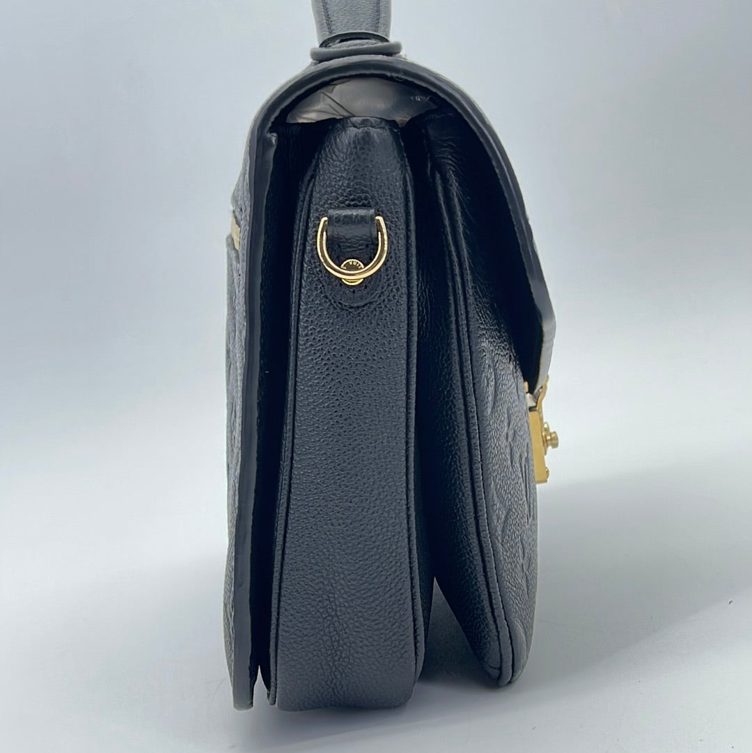 Preloved Louis Vuitton Black Emprintete Pochette Metis Crossbody Bag SD0271 100423