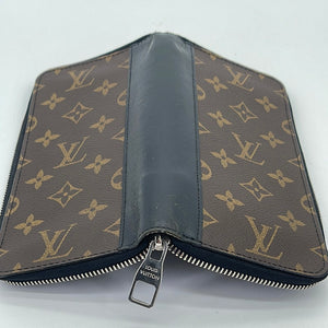 Preloved Louis Vuitton Monogram Macassar Brazza Wallet 83KJ8D2 050724 H