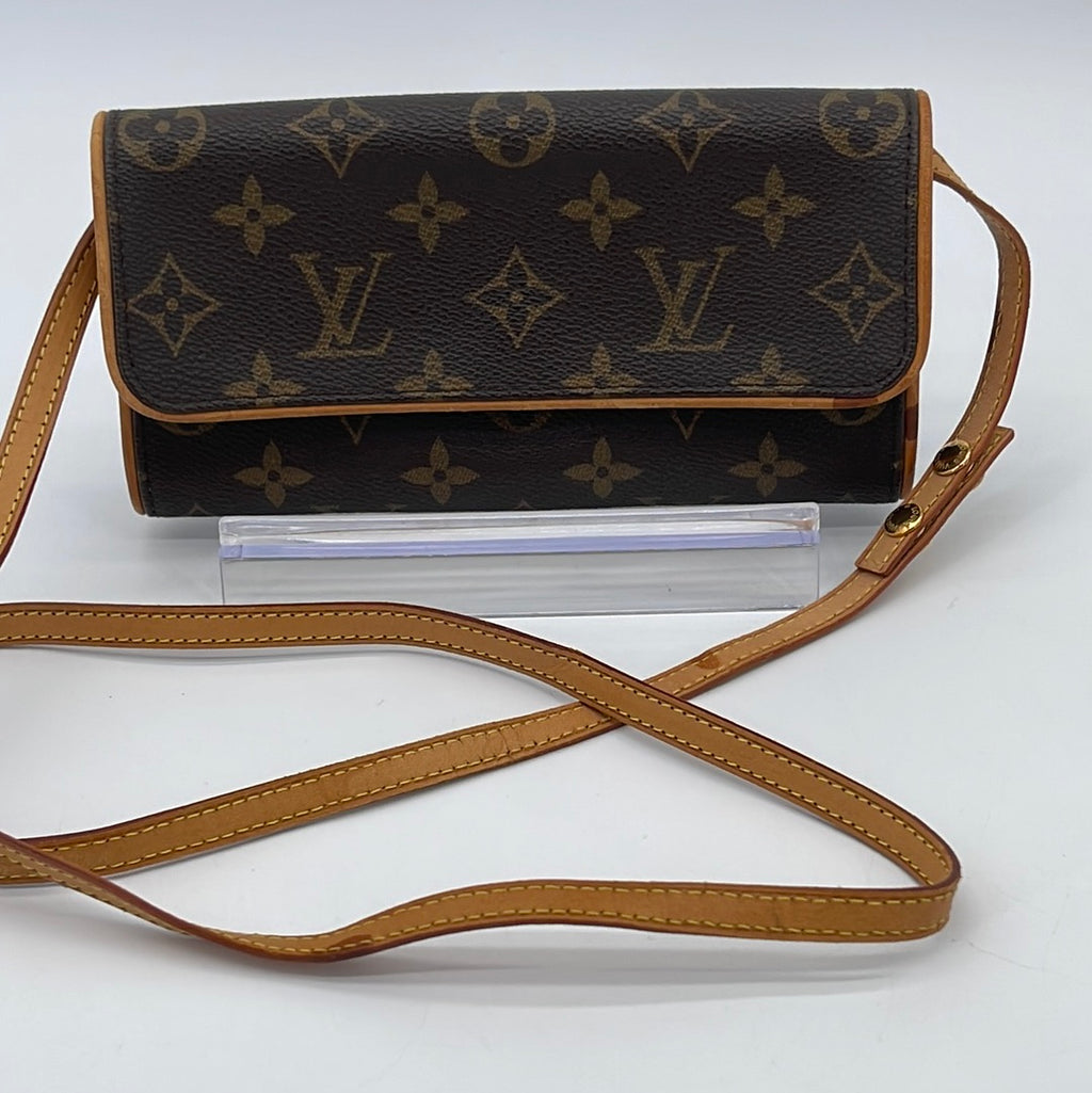 PRELOVED Louis Vuitton Discontinued Pochette Twin PM Monogram Crossbody Bag 8DGXWKX 050724 H