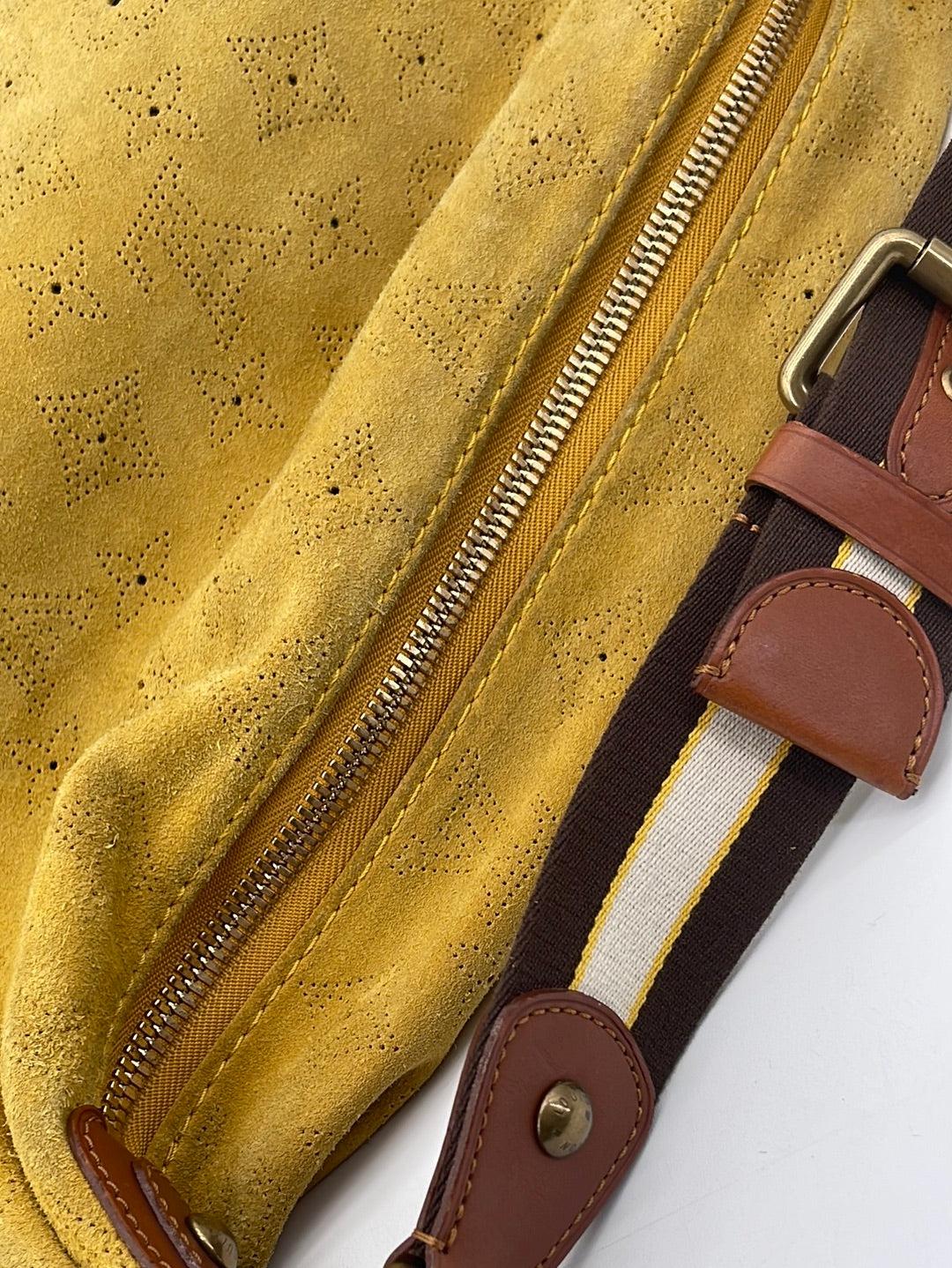 PRELOVED Louis Vuitton Mustard Mahina XS Shoulder Bag CGYX6B3 032524P