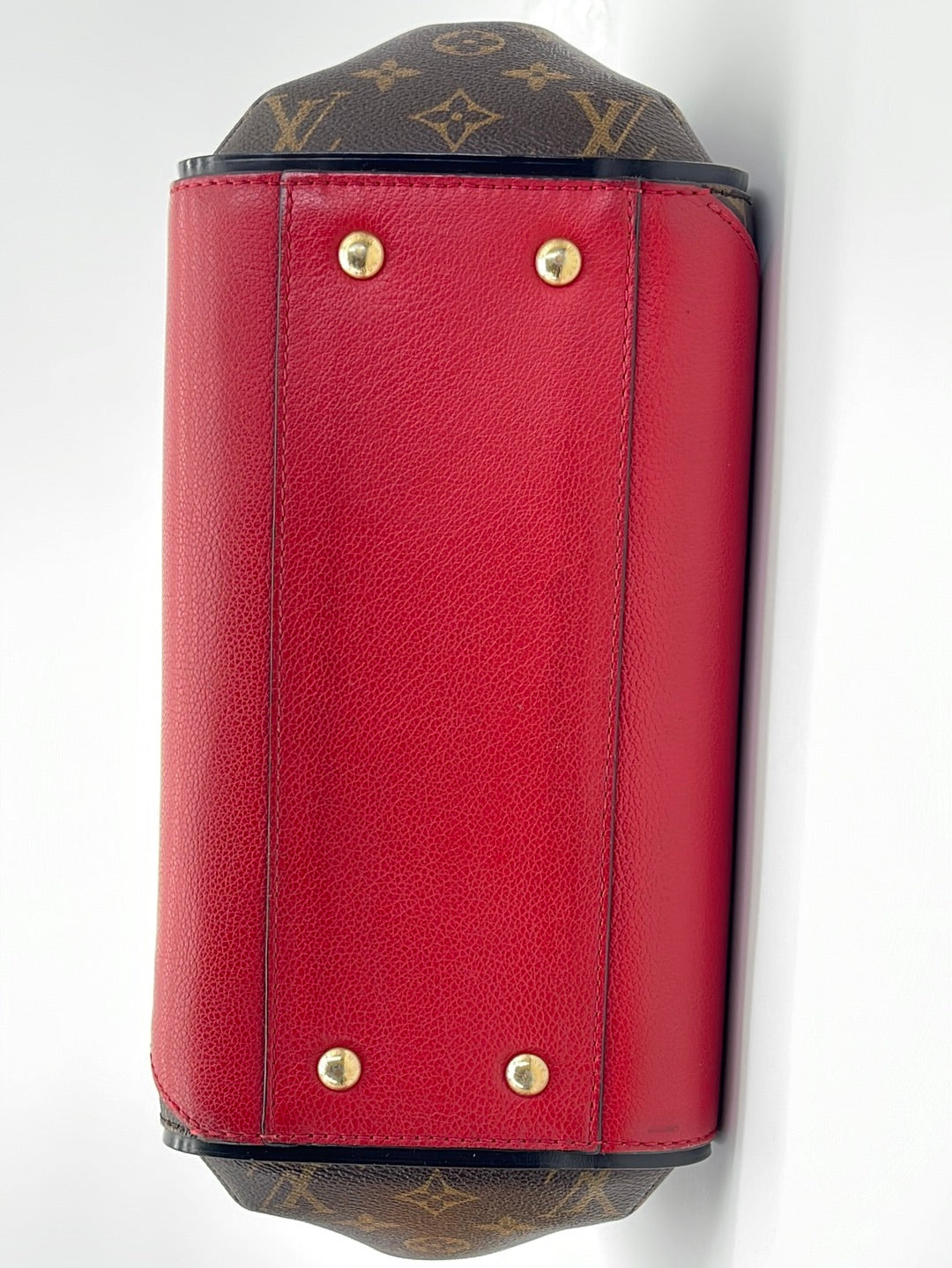 Kimono leather handbag Louis Vuitton Red in Leather - 31107581