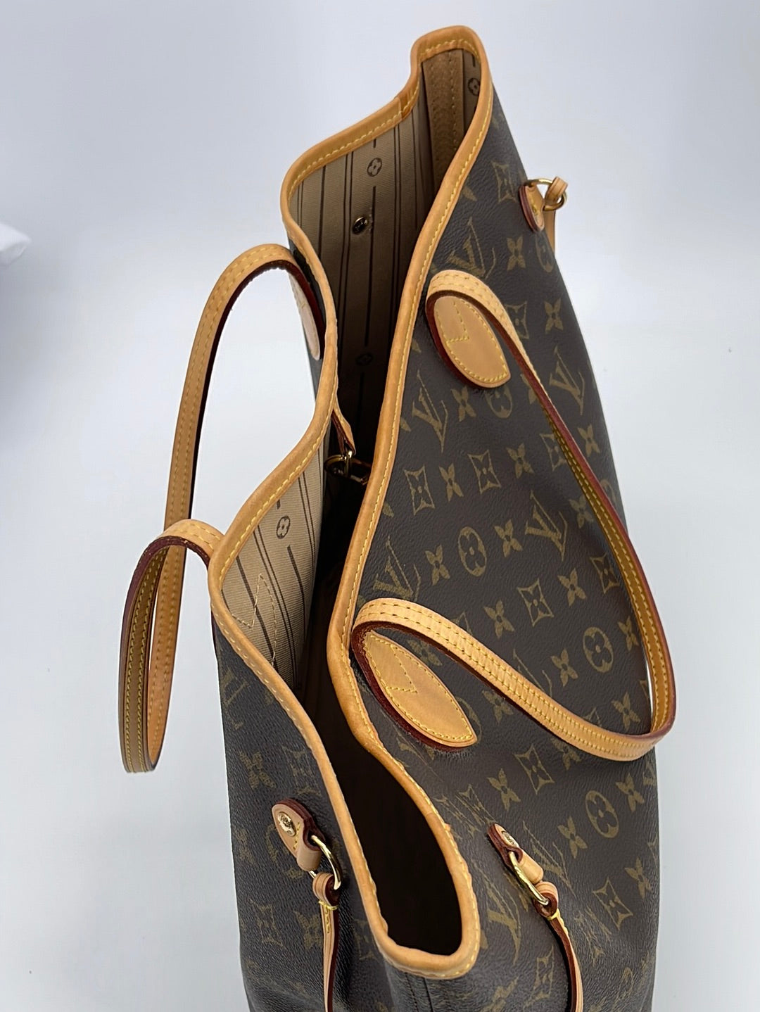 Preloved Louis Vuitton Monogram Neverfull mm Tote Bag (Tan interior) SP2008 091323