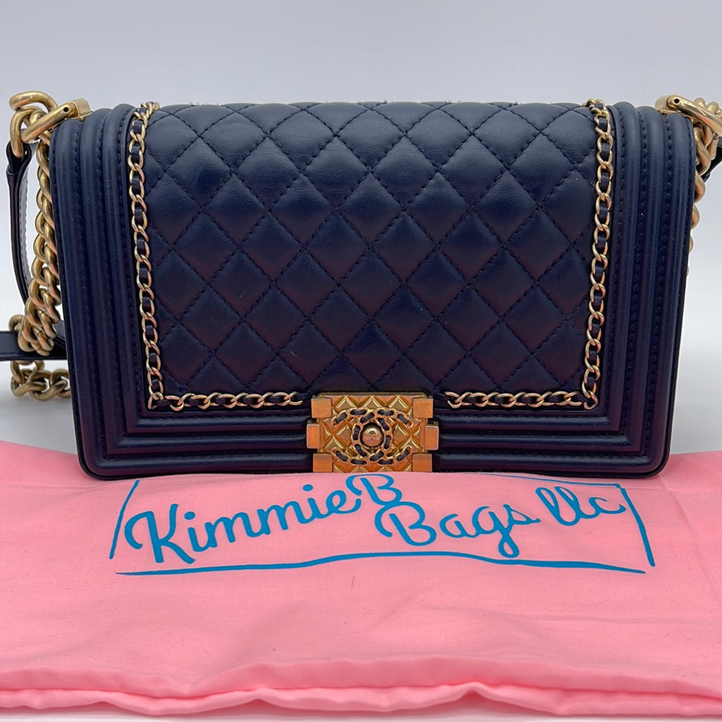 PRELOVED Chanel Blue Quilted Lambskin Medium Boy Flap Bag 29471068 110723